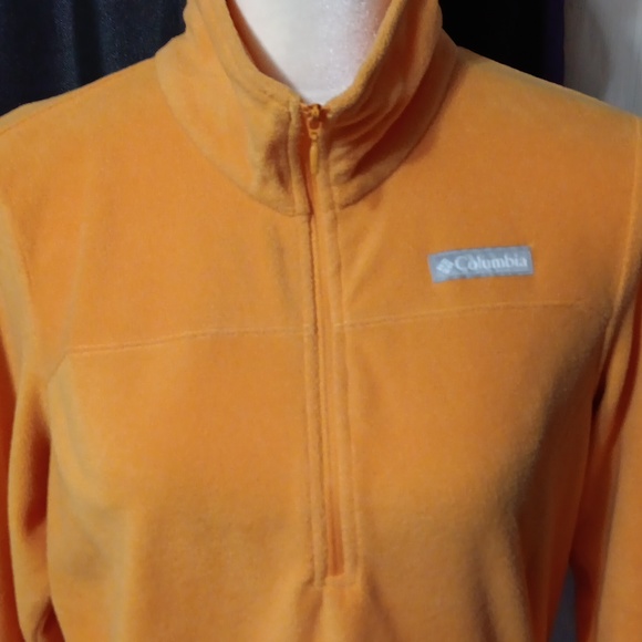 Columbia Pullover Shirt Size Medium - Picture 2 of 8